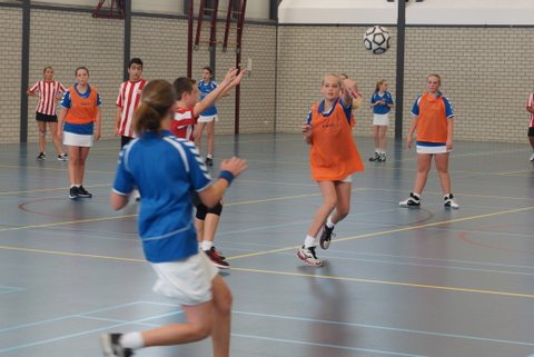 Korfbal C2  29 november-036.JPG
